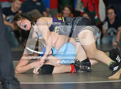 Thumbnail 3 in WRAL Invitational photogallery.