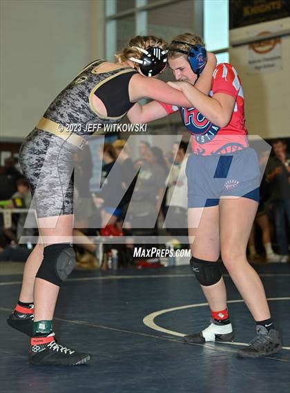 Thumbnail 3 in WRAL Invitational photogallery.