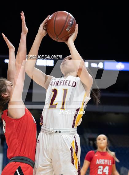 Thumbnail 3 in Fairfield vs Argyle (UIL 4A Final) photogallery.