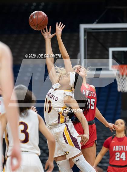 Thumbnail 2 in Fairfield vs Argyle (UIL 4A Final) photogallery.