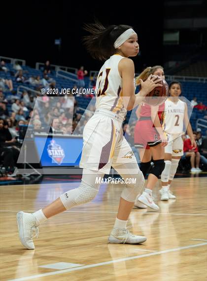 Thumbnail 1 in Fairfield vs Argyle (UIL 4A Final) photogallery.