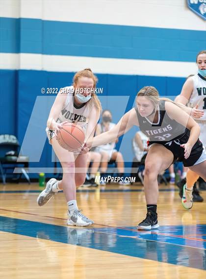 Thumbnail 2 in Webber @ Harley Allendale Columbia (NYSPHSAA Section 5  Round 2 Playoff) photogallery.