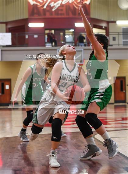 Thumbnail 1 in West Side vs. Des Arc photogallery.