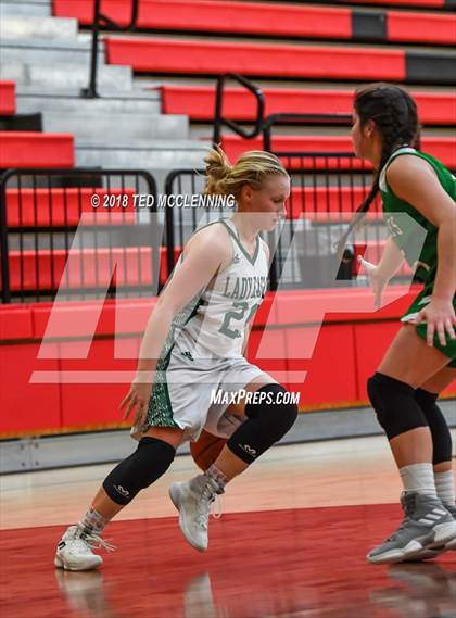 Thumbnail 3 in West Side vs. Des Arc photogallery.