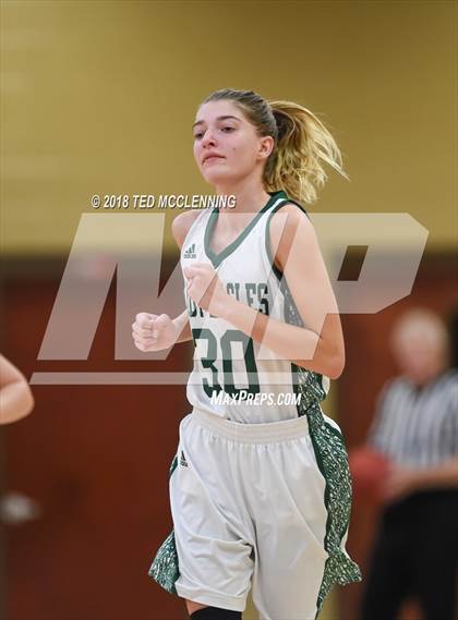 Thumbnail 2 in West Side vs. Des Arc photogallery.