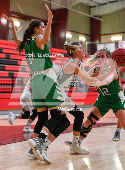 Thumbnail 2 in West Side vs. Des Arc photogallery.