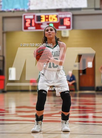 Thumbnail 3 in West Side vs. Des Arc photogallery.