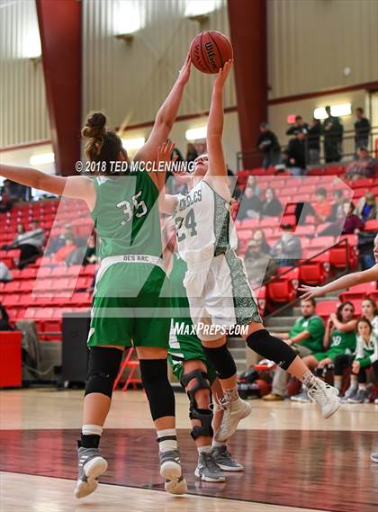 Thumbnail 2 in West Side vs. Des Arc photogallery.