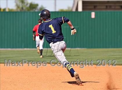 Thumbnail 2 in Maryville vs Seymour (Daily Times Classic) photogallery.