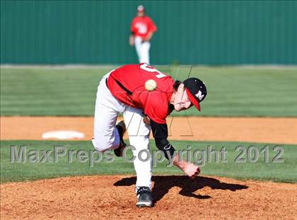 Thumbnail 2 in Maryville vs Seymour (Daily Times Classic) photogallery.
