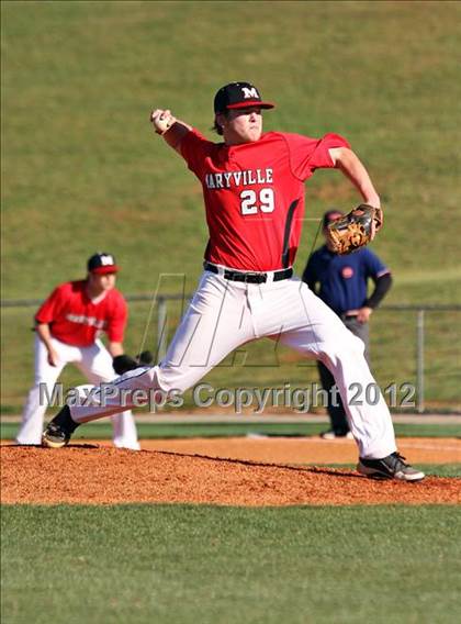 Thumbnail 1 in Maryville vs Seymour (Daily Times Classic) photogallery.