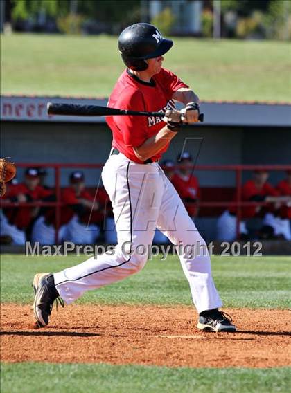 Thumbnail 1 in Maryville vs Seymour (Daily Times Classic) photogallery.