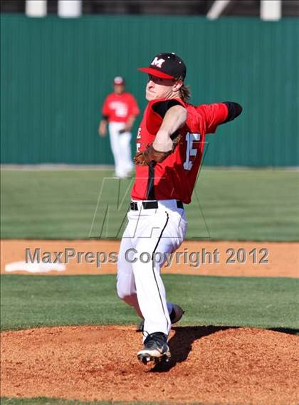 Thumbnail 2 in Maryville vs Seymour (Daily Times Classic) photogallery.