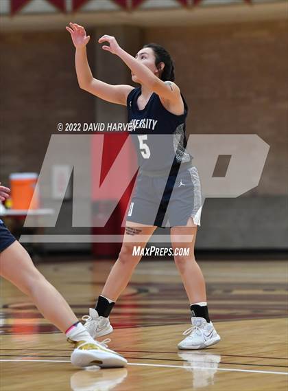 Thumbnail 1 in University vs. Platte Valley (CHSAA 3A Championship) photogallery.
