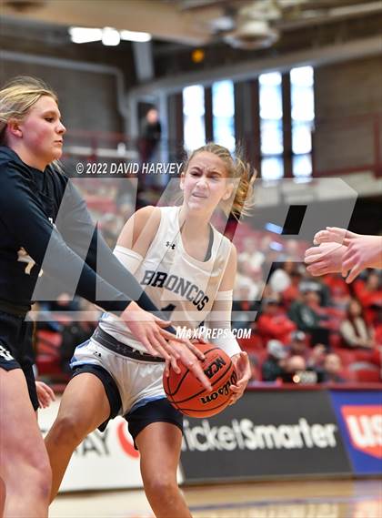 Thumbnail 3 in University vs. Platte Valley (CHSAA 3A Championship) photogallery.