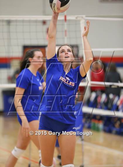 Thumbnail 2 in Bishop Kenny @ Bolles photogallery.