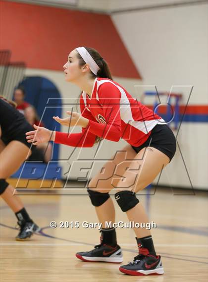 Thumbnail 2 in Bishop Kenny @ Bolles photogallery.