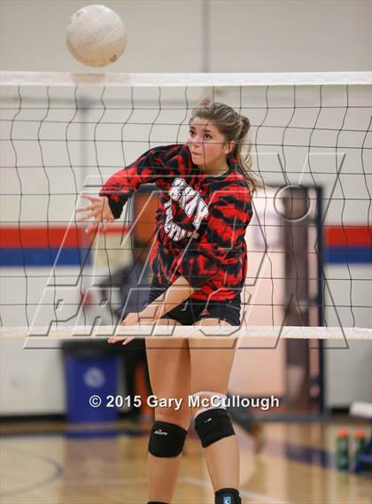 Thumbnail 3 in Bishop Kenny @ Bolles photogallery.