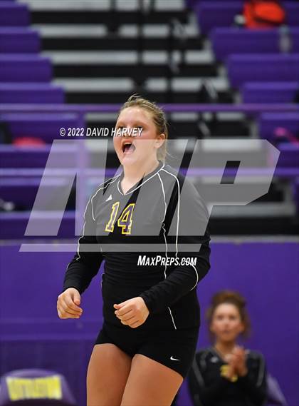 Thumbnail 2 in Kennedy vs Littleton (Freshman) photogallery.