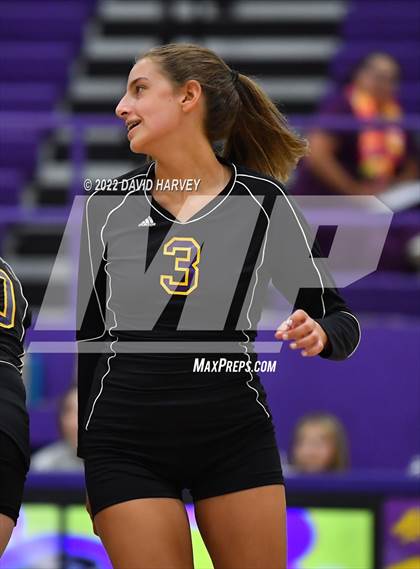 Thumbnail 1 in Kennedy vs Littleton (Freshman) photogallery.