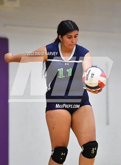 Thumbnail 2 in Kennedy vs Littleton (Freshman) photogallery.