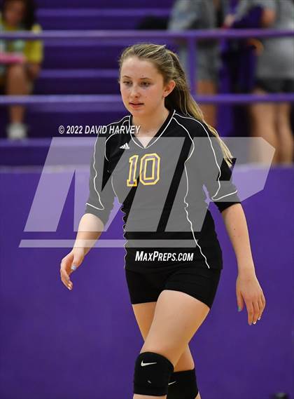 Thumbnail 2 in Kennedy vs Littleton (Freshman) photogallery.