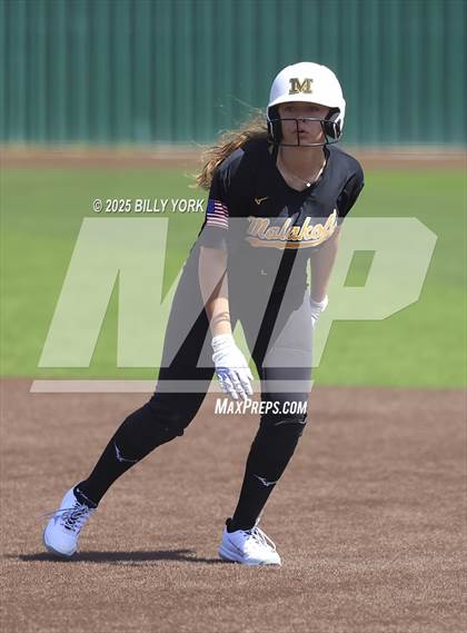 Thumbnail 3 in Winona vs Malakoff photogallery.