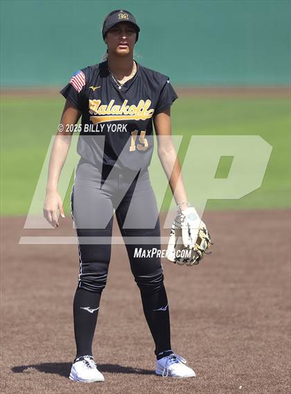 Thumbnail 2 in Winona vs Malakoff photogallery.