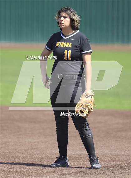 Thumbnail 3 in Winona vs Malakoff photogallery.