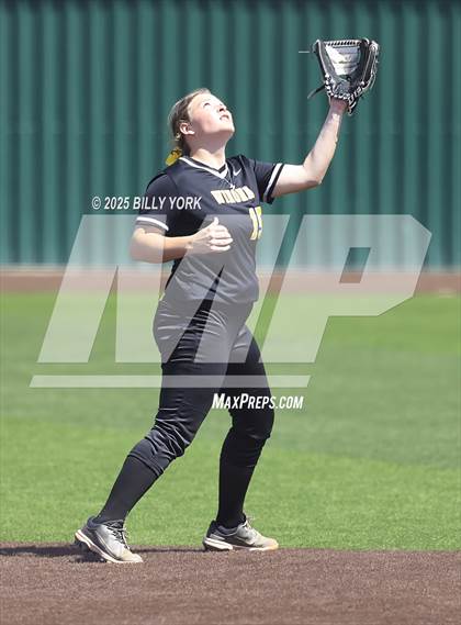 Thumbnail 2 in Winona vs Malakoff photogallery.
