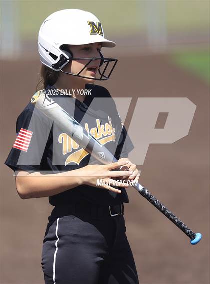 Thumbnail 1 in Winona vs Malakoff photogallery.