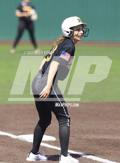 Thumbnail 1 in Winona vs Malakoff photogallery.