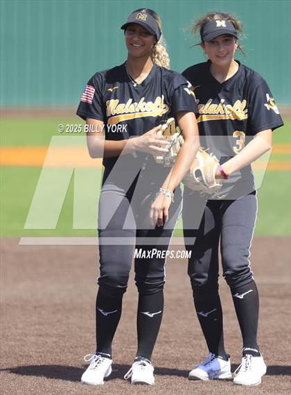 Thumbnail 1 in Winona vs Malakoff photogallery.