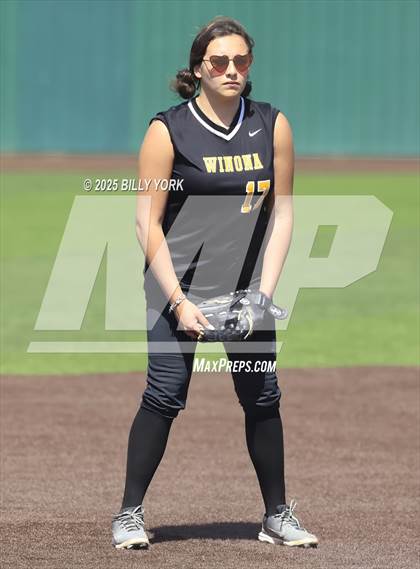 Thumbnail 3 in Winona vs Malakoff photogallery.