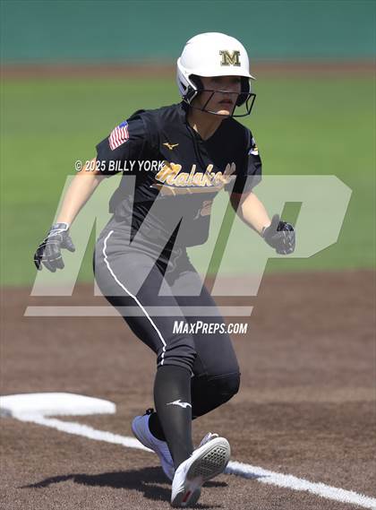 Thumbnail 3 in Winona vs Malakoff photogallery.