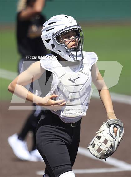 Thumbnail 3 in Winona vs Malakoff photogallery.