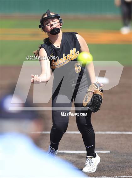 Thumbnail 3 in Winona vs Malakoff photogallery.