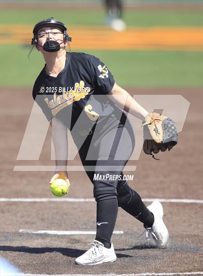 Thumbnail 1 in Winona vs Malakoff photogallery.