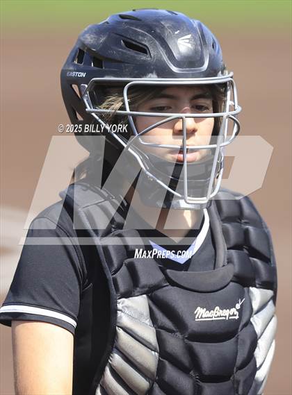 Thumbnail 3 in Winona vs Malakoff photogallery.