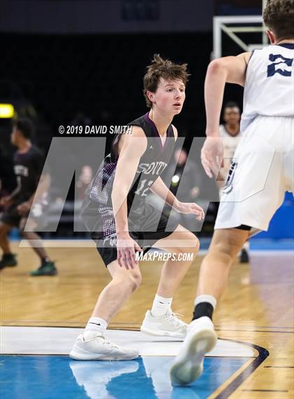 Thumbnail 3 in Chrisman vs. Park Hill South (MSHSAA Class 5 Sectional) photogallery.