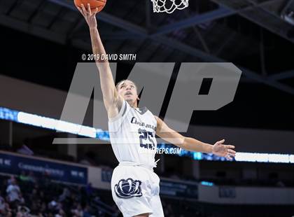 Thumbnail 2 in Chrisman vs. Park Hill South (MSHSAA Class 5 Sectional) photogallery.