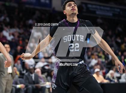 Thumbnail 3 in Chrisman vs. Park Hill South (MSHSAA Class 5 Sectional) photogallery.