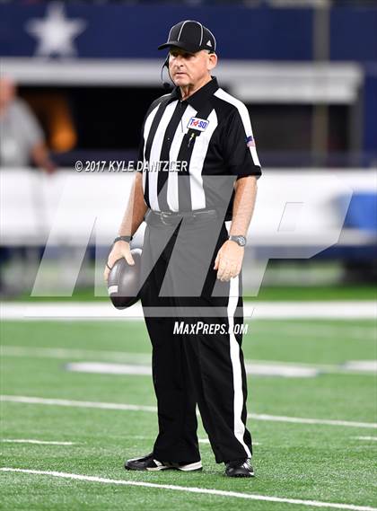 Thumbnail 1 in Mart vs. Refugio (UIL 2A Division 1 Final)  photogallery.