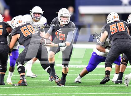 Thumbnail 1 in Mart vs. Refugio (UIL 2A Division 1 Final)  photogallery.