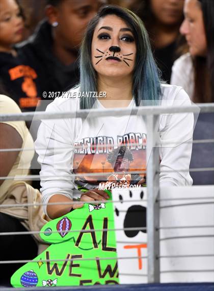 Thumbnail 3 in Mart vs. Refugio (UIL 2A Division 1 Final)  photogallery.