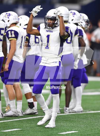 Thumbnail 3 in Mart vs. Refugio (UIL 2A Division 1 Final)  photogallery.