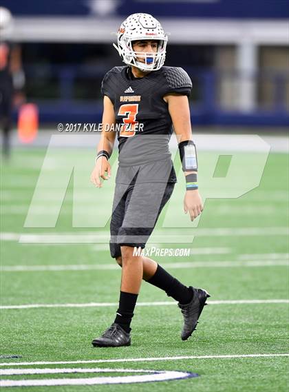 Thumbnail 1 in Mart vs. Refugio (UIL 2A Division 1 Final)  photogallery.