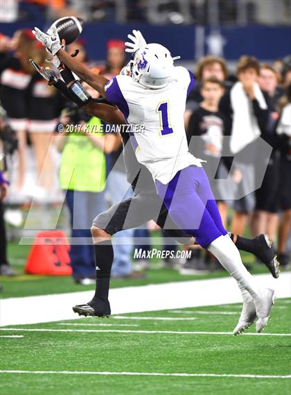 Thumbnail 3 in Mart vs. Refugio (UIL 2A Division 1 Final)  photogallery.