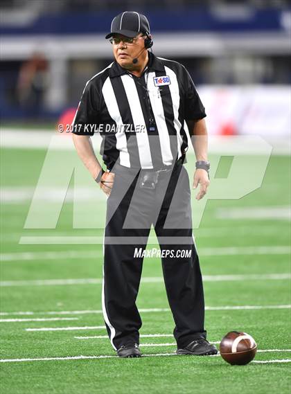 Thumbnail 2 in Mart vs. Refugio (UIL 2A Division 1 Final)  photogallery.