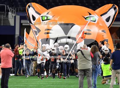 Thumbnail 3 in Mart vs. Refugio (UIL 2A Division 1 Final)  photogallery.